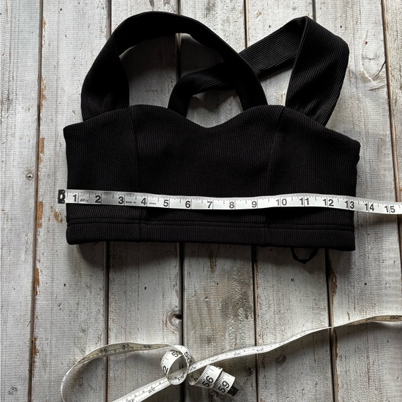 Minkpink | cross strap | stretch | sweetheart neck | strappy | black | crop | xs - Picture 5 of 11